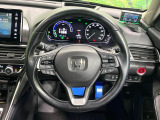 【純正革巻きステアリング】上質な革を使用することで、手にしっかり馴染みとても運転しやすいハンドルです♪