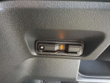 高速の出入りを楽にできるETC車載器付きです。