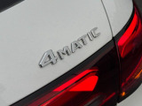 スタッフ全員が自動車保険の資格を保有しており、万が一の事故の際のサポート体制を整えております。