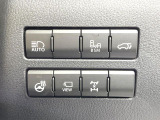 【パワーバックドア】スマートキーや運転席のボタンを押すだけでリアゲートが自動で開閉します!荷物を持っている時や、高い位置にあるバックドアを閉める際に便利な機能です♪