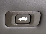 ボタン一つでトランクオープンが可能!車内から操作できる為、非常に便利な装備の一つとなります!