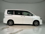 ヴォクシー 2.0 ZS 煌 7ニンノリ