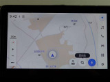 純正ナビを装備。タッチパネル式で使いやすく、お出かけもラクラクです。