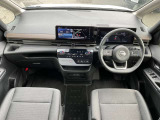 運転席周りの装備がご覧いただけます。展示場では実際にシートに座って確認していただけます。