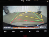 【バックモニター】駐車時に後方がリアルタイム映像で確認できます。駐車時や、夜間のバック時に大活躍♪