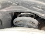 お車を安心してお乗りいただく為には、足回りの定期点検が欠かせません。サービスサポート(有償保証)では無料点検もご提供しており、安心のカーライフをお過ごしいただけるサポート体制が整っています。