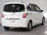 ボディクリーニング後、愛車をピカピカの状態へ保護するコーティング「ブライトパック」がおススメです!水垢がつきにくく、手入れがしやすくなりますよ!いつも愛車をきれいにしておきたい方におススメです。