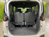 普段のお買い物や通勤、送迎等に十分な荷室スペースを確保しております。セカンドシートを倒すと、大きな荷物の積載も可能です♪
