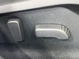 【パワーシート】スイッチ一つで簡単にシートの微調整が可能!電動だから力もいりません!快適なシートポジションにセットして、快適なドライブをお楽しみください。