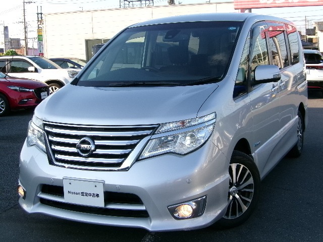 セレナ 2.0 ハイウェイスター S-HYBRID チェアキャブスロープ車いす1名セカンド仕様 