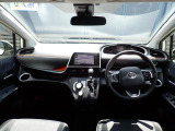 インパネ画像になります。車内は専門業者にて室内クリーニング施工済みなので、大変清潔です。