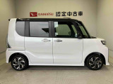 車両右側面からの写真になります。車をご覧になりたい時はお気軽に最寄りの店舗へご相談下さい。