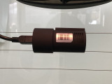 後方にもドライブレコーダーのカメラ(社外品)が付いています。前後両方でお車の周りを監視・記録いたします。