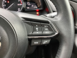 MRCC(マツダレーダークルーズコントロール)は先行車との車間を維持しながら追従走行を行い、長距離でのドライバー負担を軽減させてくれます。