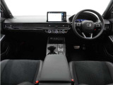 ◆視界広々で非常に運転しやすくロングドライブでも疲れを感じさせないすっきりとまとまったインパネ周りです。