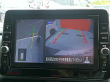 【アラウンドビューモニター】空から見下ろした映像がナビ画面にて確認可能です。駐車もラクラクですよ♪