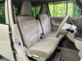 運転席シート廻りは使用感も少なく、良好な状態となっています。丁寧に使われていたことがよくわかりますね。