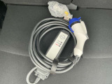 充電ケーブル付