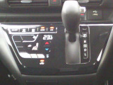 CVTで軽快な走り。