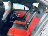 ◆LIBERALAは、輸入車選びの新たなスタイルを提案するインポート・セレクト・ブランドです。オーナー様となる方がクルマから直接感じる感性を第一にした、最良の一台との出会いをコーディネートいたします。