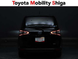 リヤのコンビネーションランプは後続車からも確認しやすいデザインです。