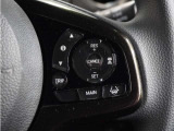 【ホンダセンシング】衝突を予測してブレーキをかけたり、前のクルマにちょうどいい距離でついていったりできる多彩な安心・快適機能を搭載した先進の安全運転支援システム。