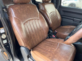 運転席シート廻りは使用感も少なく、良好な状態となっています。丁寧に使われていたことがよくわかりますね。