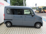 全長339cm、幅147cm、高さ194cmのお車になります。