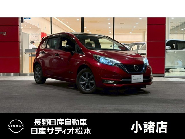 ノート 1.2 e-POWER X FOUR ブラックアロー 4WD 