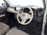 分かりやすく操作しやすい運転席まわりです☆
