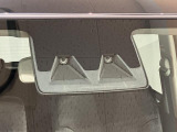 安心装備のスマートアシスト付きです☆ フロントガラス上部のステレオ式カメラで安全運転をサポートしてくれます☆