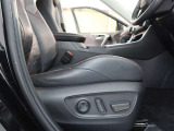 パワーシート搭載。微妙な調整が手軽にでき、ピッタリなポジションで運転することが可能です。