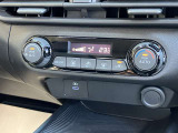 【オートエアコン】 設定温度は一定のまま、1年中、車内は快適空間♪快適温度♪