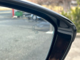 車線変更時衝突抑制機能を搭載!車線変更をする際に、後方からくる車をセンサーで感知し、警告・回避アシストをしてくれる機能になっております。