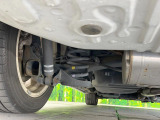 お車を安心してお乗りいただく為には、足回りの定期点検が欠かせません。サービスサポート(有償保証)では無料点検もご提供しており、安心のカーライフをお過ごしいただけるサポート体制が整っています。