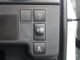 アイドリングストップ機能がついているので、停車時にエンジンを止めて燃料消費を抑えます。環境にもお財布に優しいですね♪