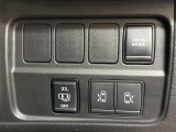 【両側パワースライドドア】スマートキーや運転席のスイッチで後席両側スライドドアの開閉が可能♪電動だから力を入れてドアを開ける必要がありません。