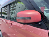 ☆ 【ウィンカー付きドアミラー】 周りに「ウインカー&ハザード」を気づいてもらえるお洒落&安全確保のアイテムです ☆