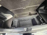 トランクの床下にもたくさんの荷室広さがあります。キャンプ道具、ペット道具、洗車道具などおさめることができます