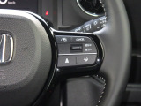 Hondaセンシングの機能のひとつ、アダプティブクルーズコントロール付!アクセルから足を離しても設定したスピードと前車との車間を保ち走行してくれます!車線維持もアシスト☆高速道路で疲労軽減ですね☆