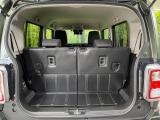 普段のお買い物や通勤、送迎等に十分な荷室スペースを確保しております。セカンドシートを倒すと、大きな荷物の積載も可能です♪