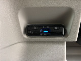 いまや快適なカーライフに欠かせないETCが付いています。