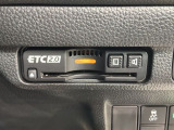 いまや快適なカーライフに欠かせないETCが付いています。