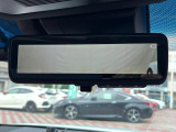 【デジタルインナーミラー】後席の大きな荷物や同乗者で後方が確認しづらい時でも安心!カメラが撮影した車両後方の映像をルームミラー内に表示。クリアな視界で状況の確認が可能です!