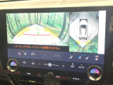 【パノラミックビューモニター】専用のカメラにより、上から見下ろしたような視点で360度クルマの周囲を確認することができます☆死角部分も確認しやすく、狭い場所での切り返しや駐車もスムーズに行えます。