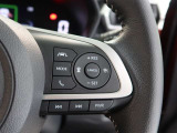レーダークルーズコントロール(全車速追従機能付)付きです。車速に応じて追従支援してくれるので、ロングドライブも快適です。詳細は販売店スタッフまでおたずねください。