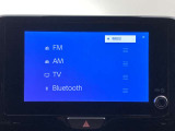 ブルートゥースに接続することにより、スマホに入ったお気に入りの音楽を車内で楽しむことができます♪あると本当に便利な機能になっています!