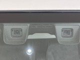【スズキ セーフティサポート】走行中に前方の車両等を認識し、衝突しそうな時は警報とブレーキで衝突回避と被害軽減をアシスト。より安全にドライブをお楽しみいただけます。