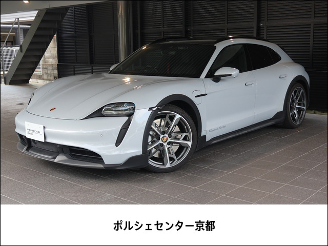 タイカンクロスツーリスモ ターボ 4+1シート 4WD