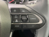 【レーダークルーズコントロール】高速道路での長距離走行が楽に!!自動で速度を保つクルーズコントロールが、衝突軽減システムと連携し、前方の車両を感知して車間を保つように速度調節してくれます!!